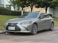 Lexus ES 2024