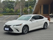 Lexus ES 2020
