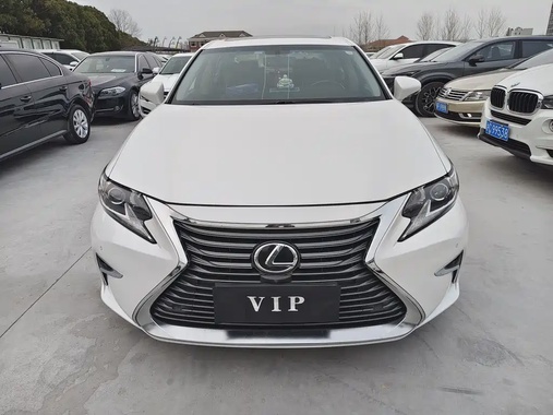 Lexus ES 2017