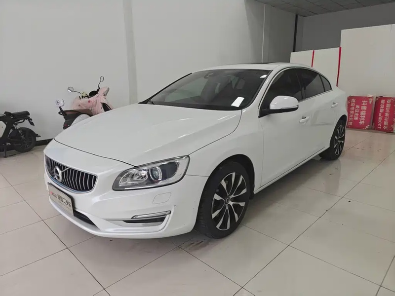 Volvo S60