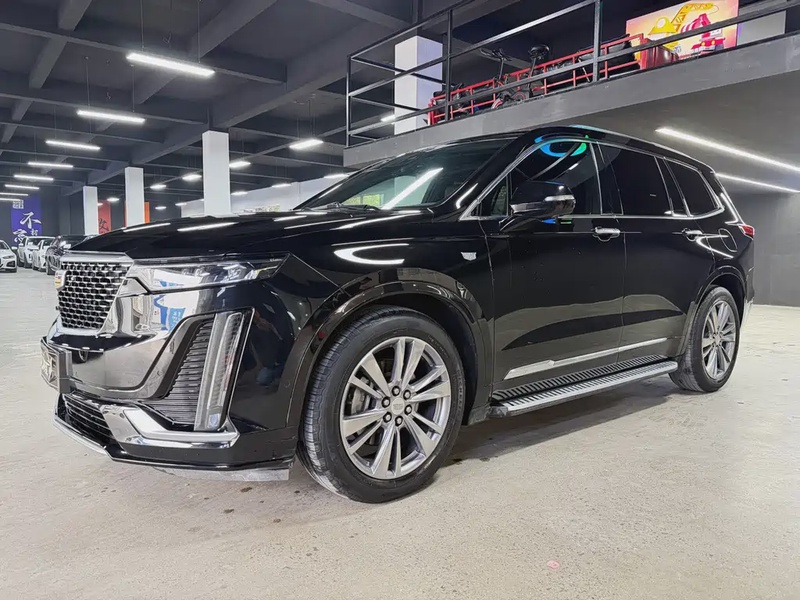 Cadillac XT6