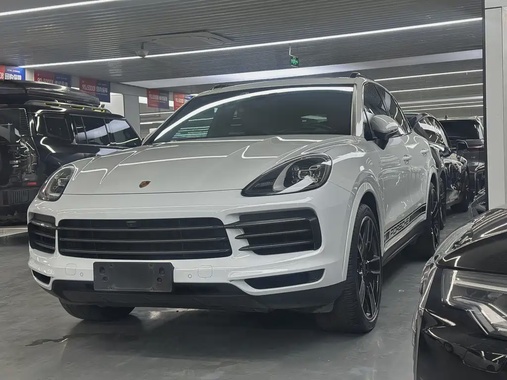 Porsche Cayenne 2022