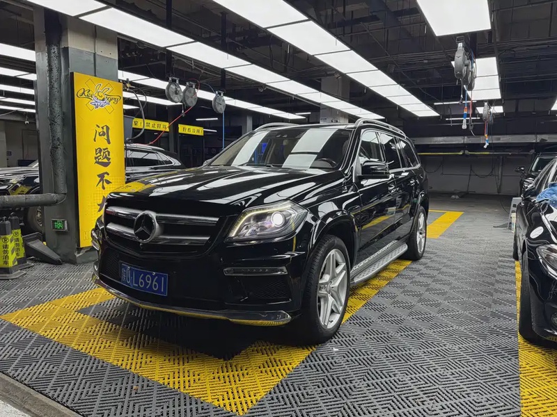 Mercedes-Benz GL-Class