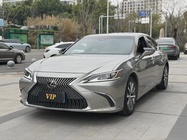 Lexus ES 2020