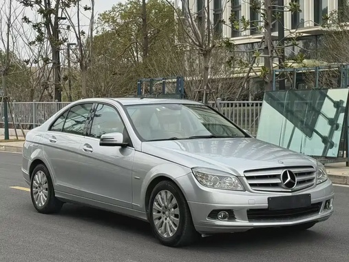 Mercedes-Benz C-Class 2010