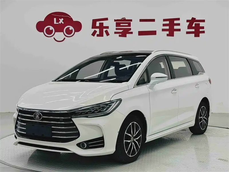 BYD MAX
