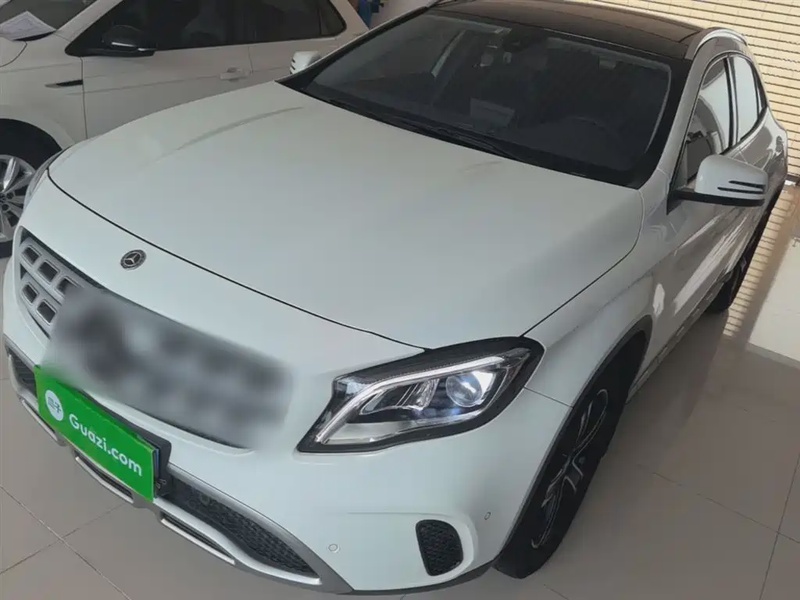 Mercedes-Benz GLA-Class