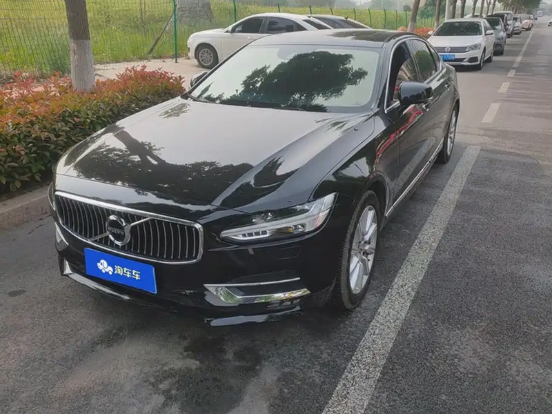 Volvo S90