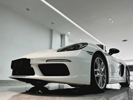 Porsche 718 2017