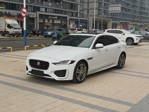 Jaguar XE 2020