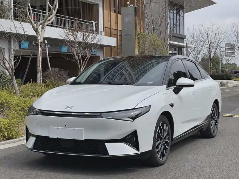XPeng P5