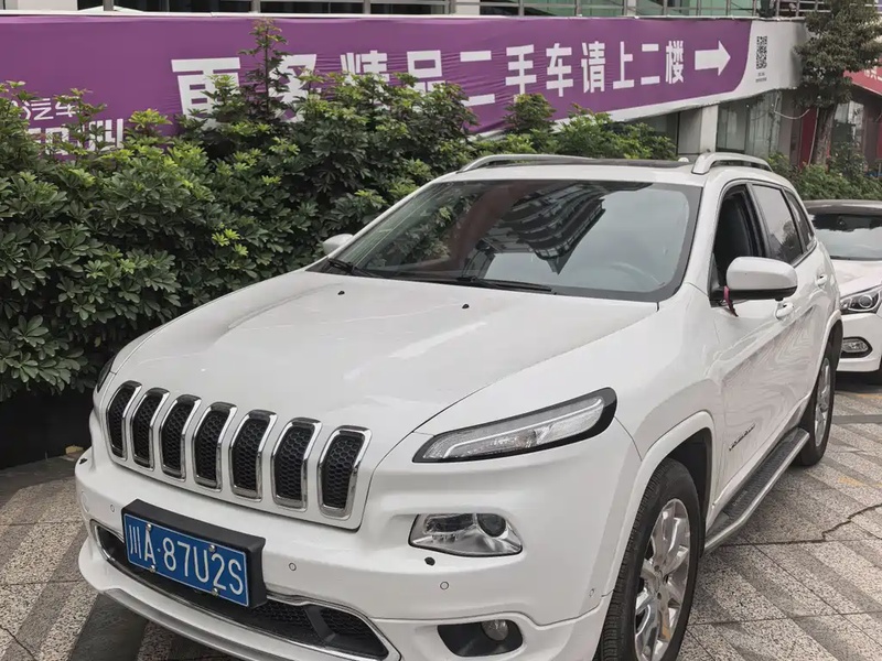 Jeep Cherokee