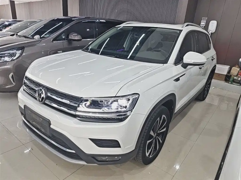 Volkswagen Tharu