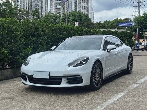 Porsche Panamera 2018