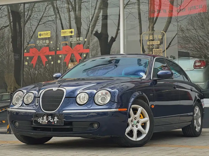 Jaguar S-TYPE