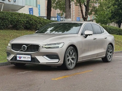 Volvo S60 2023