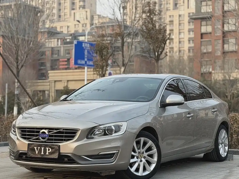 Volvo S60