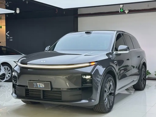 Li Auto L6 2025
