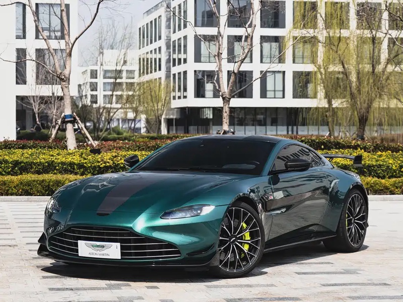 Aston Martin Vantage