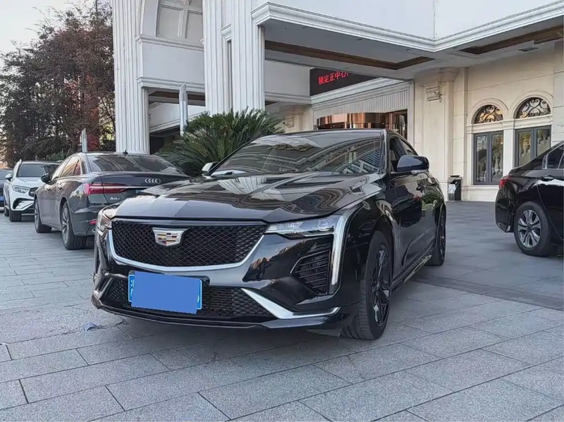 Cadillac CT4