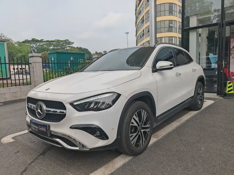 Mercedes-Benz GLA-Class