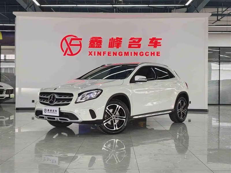 Mercedes-Benz GLA-Class