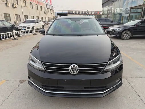 Volkswagen Sagitar 2015