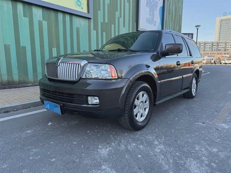 Lincoln Navigator