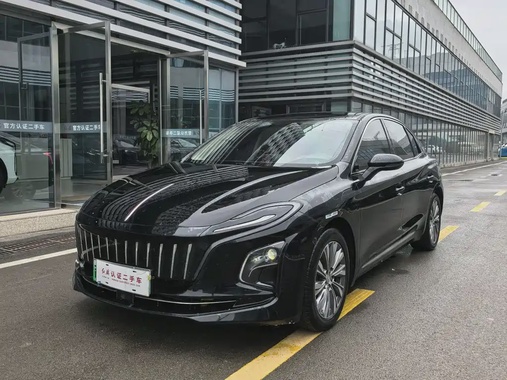 Hongqi E-QM5 2024
