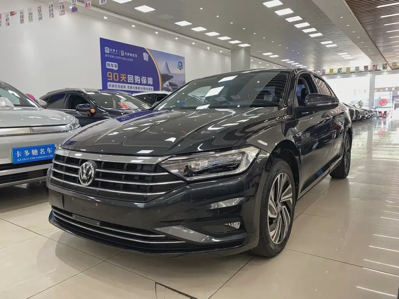 Volkswagen Sagitar