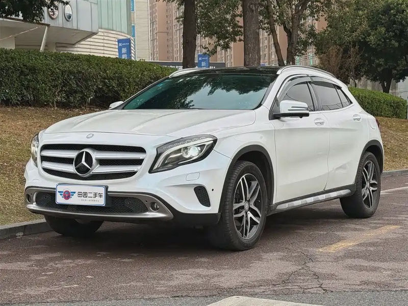 Mercedes-Benz GLA-Class