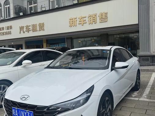 Hyundai Elantra 2023