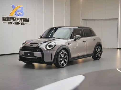 MINI Other 2022