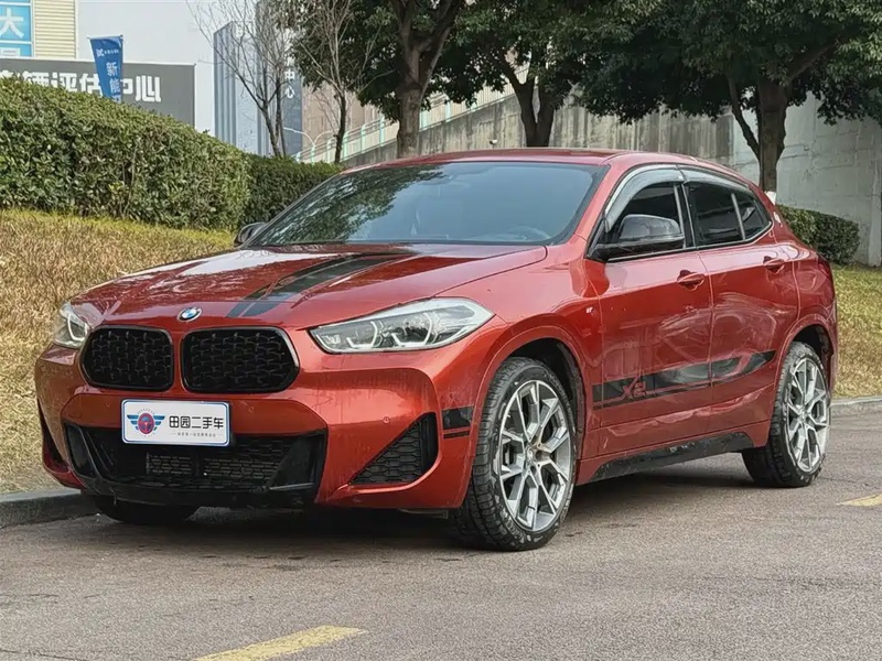 BMW X2