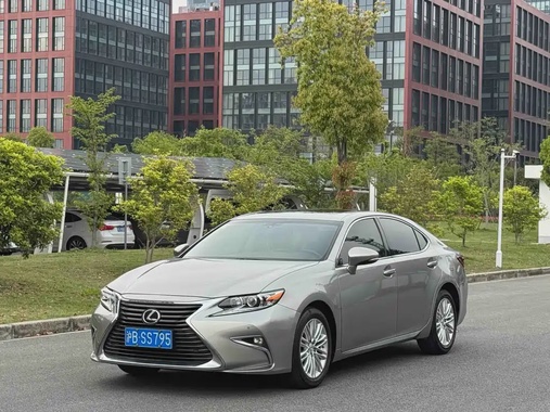 Lexus ES 2018