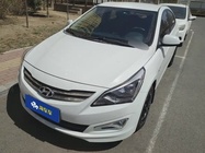 Hyundai Verna 2015