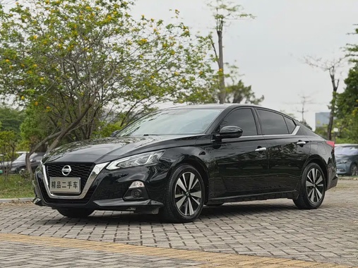 Nissan Teana 2022