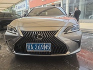 Lexus ES 2021
