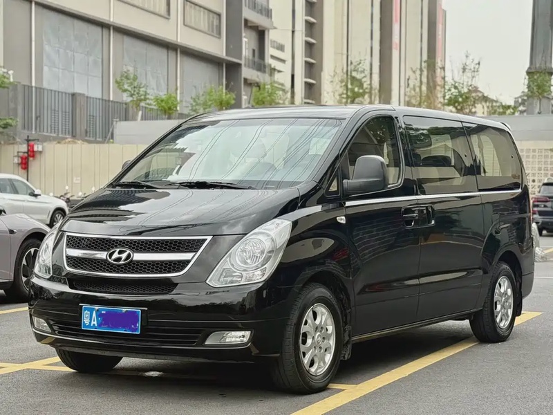 Hyundai H-1