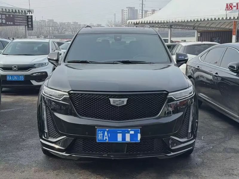 Cadillac XT6