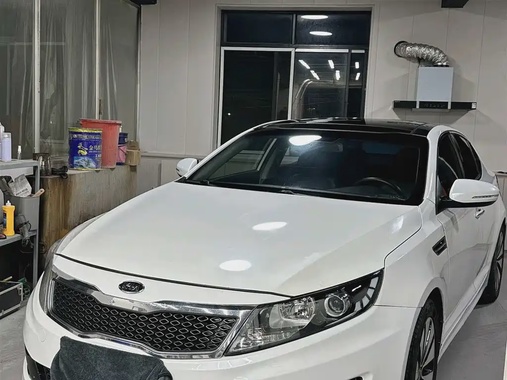 Kia K5 2011