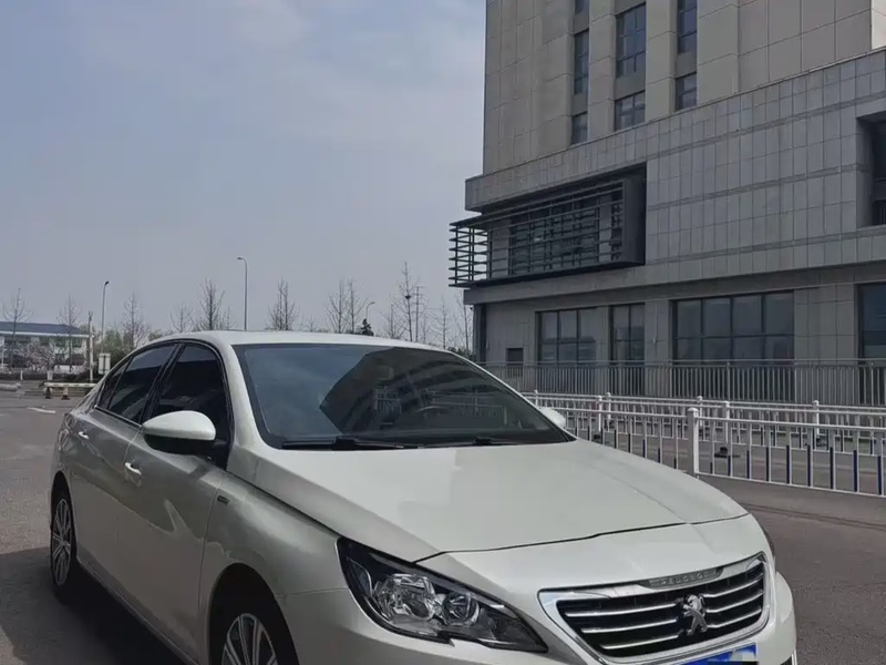 Peugeot 408
