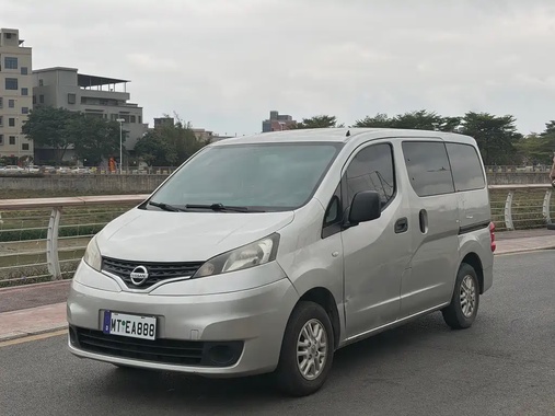 Nissan NV200 2013
