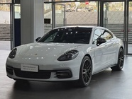 Porsche Panamera 2021