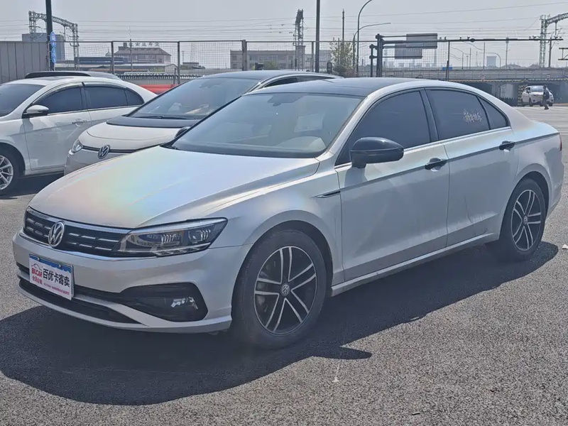 Volkswagen Lamando