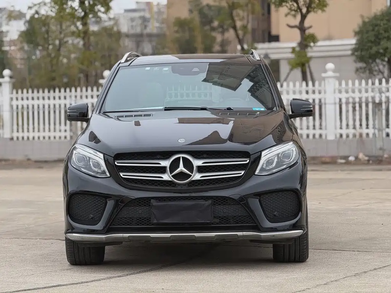 Mercedes-Benz GLE-Class