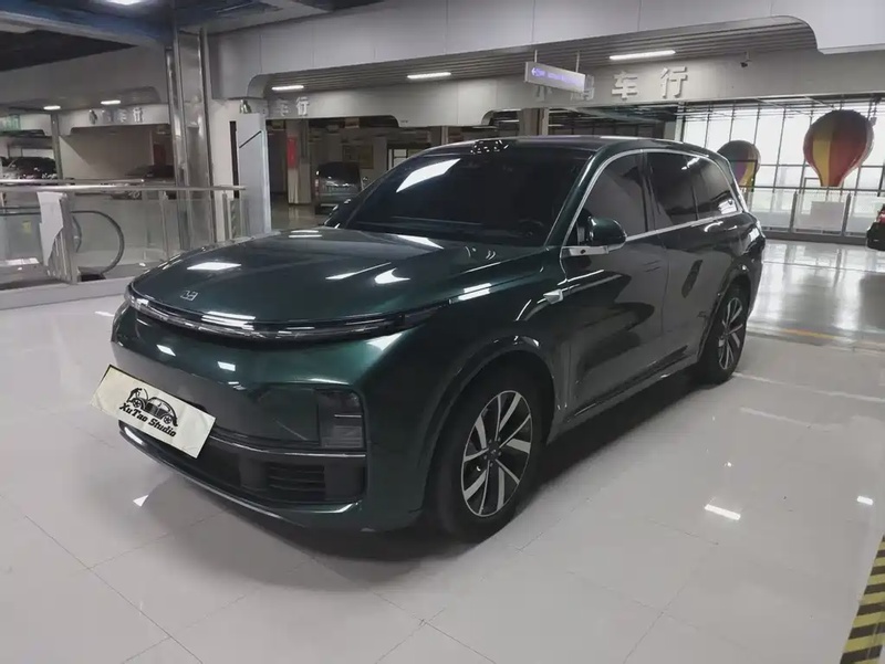 Li Auto L8