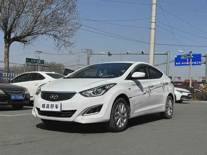 Hyundai Elantra