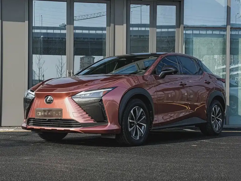 Lexus RZ