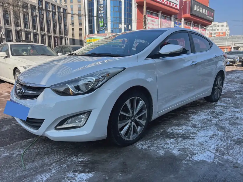 Hyundai Elantra